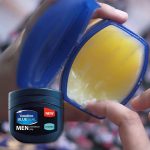 Vaseline Blue Seal Men pertroleum Jelly Cooling, 100ml - Image 4