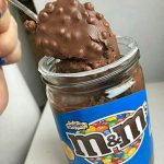 M&M's Chocolate spread with crispy pieces, 200g - Image 2