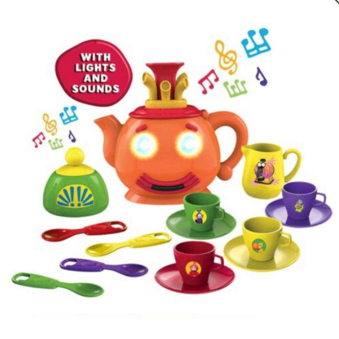Teletubbies 15 Piece Lights Sounds Tea Set Teapot Cups Plates