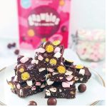 Creative Nature Gnawbles Cheeky Choc Hazelnot Share Bag, 75g - Image 3