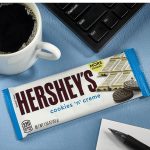 Hershey's Cookies N Creme Chocolate, 43g - Image 4