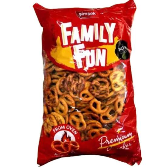 Family Fun Salty Premium Crackers, 350g